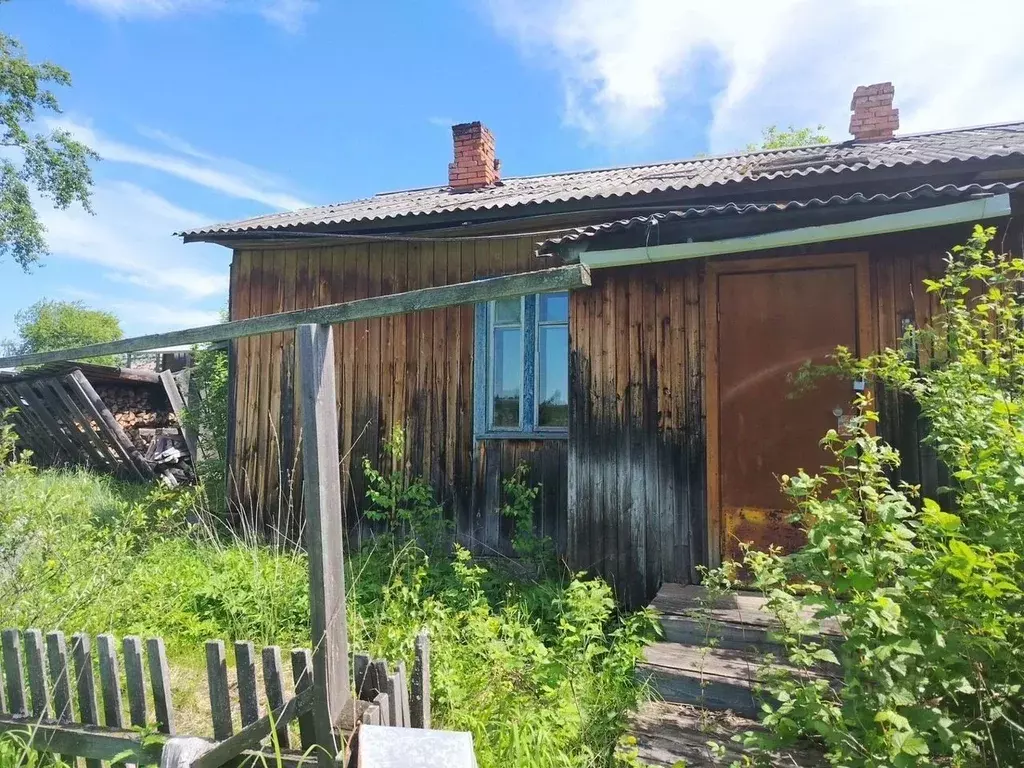 Дом в Свердловская область, Сосьвинский муниципальный округ, пос. ... - Фото 1