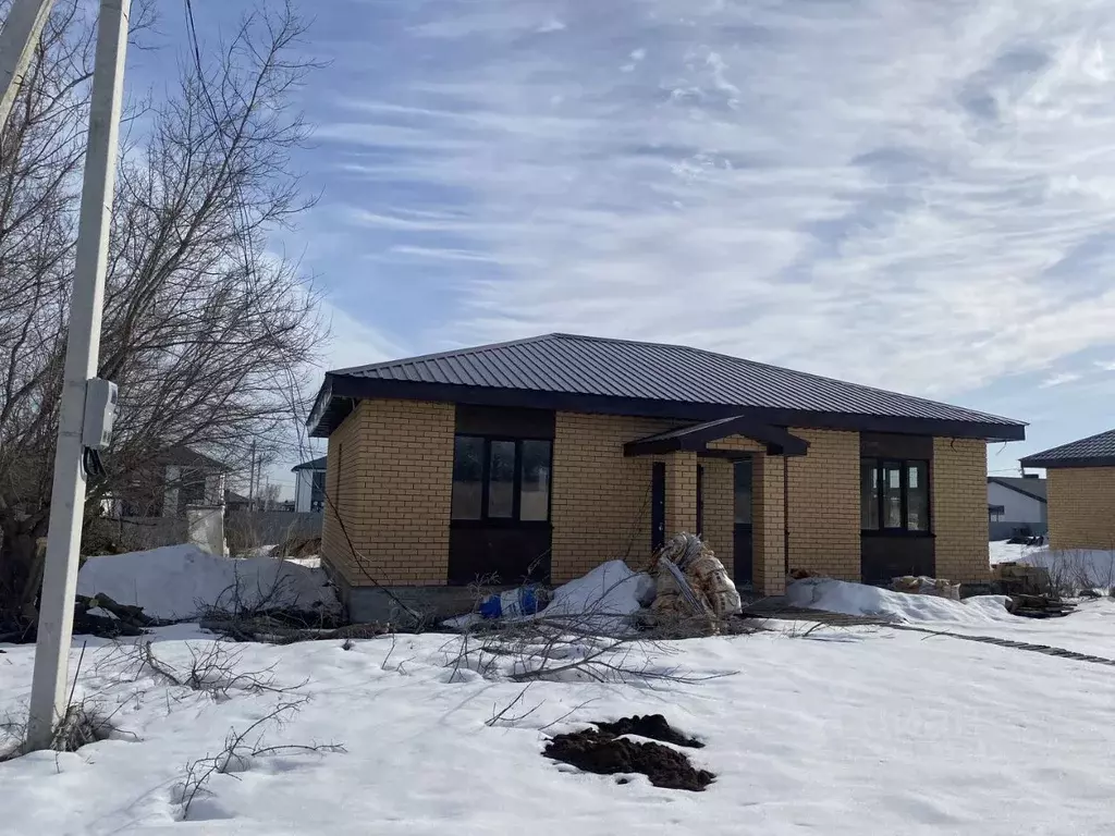 Дом в Башкортостан, Уфимский район, Жуковский сельсовет, д. Мармылево ... - Фото 1