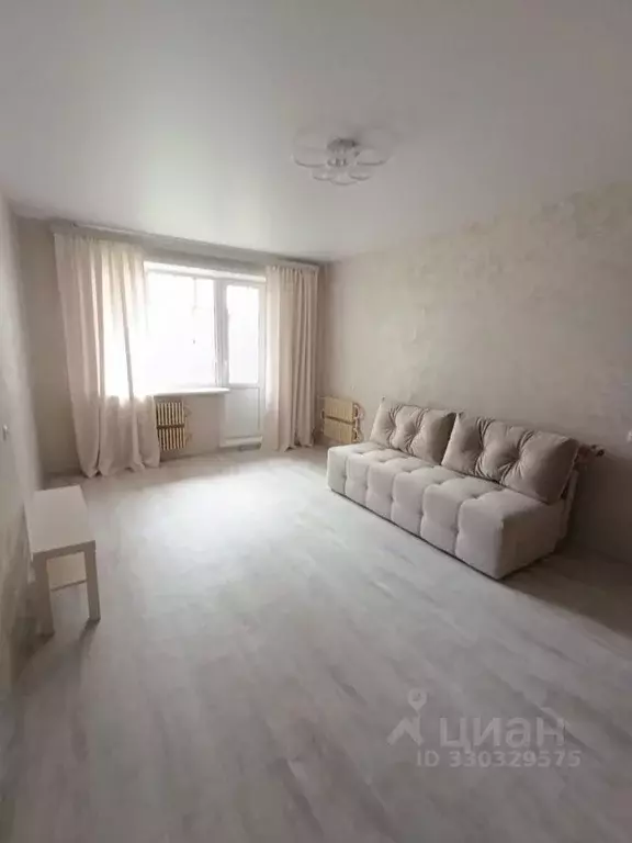 1-к кв. Татарстан, Казань ул. Юлиуса Фучика, 108 (37.9 м) - Фото 1