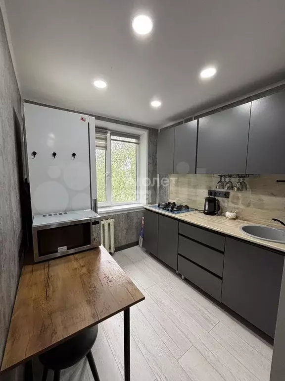 3-к. квартира, 57 м, 5/5 эт. - Фото 0