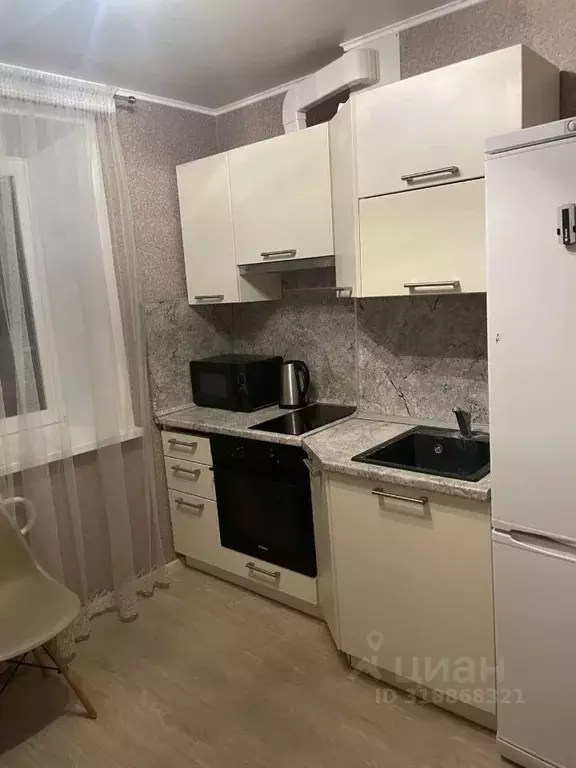 1-к кв. Белгородская область, Старый Оскол Восточный мкр, 45 (39.0 м) - Фото 0
