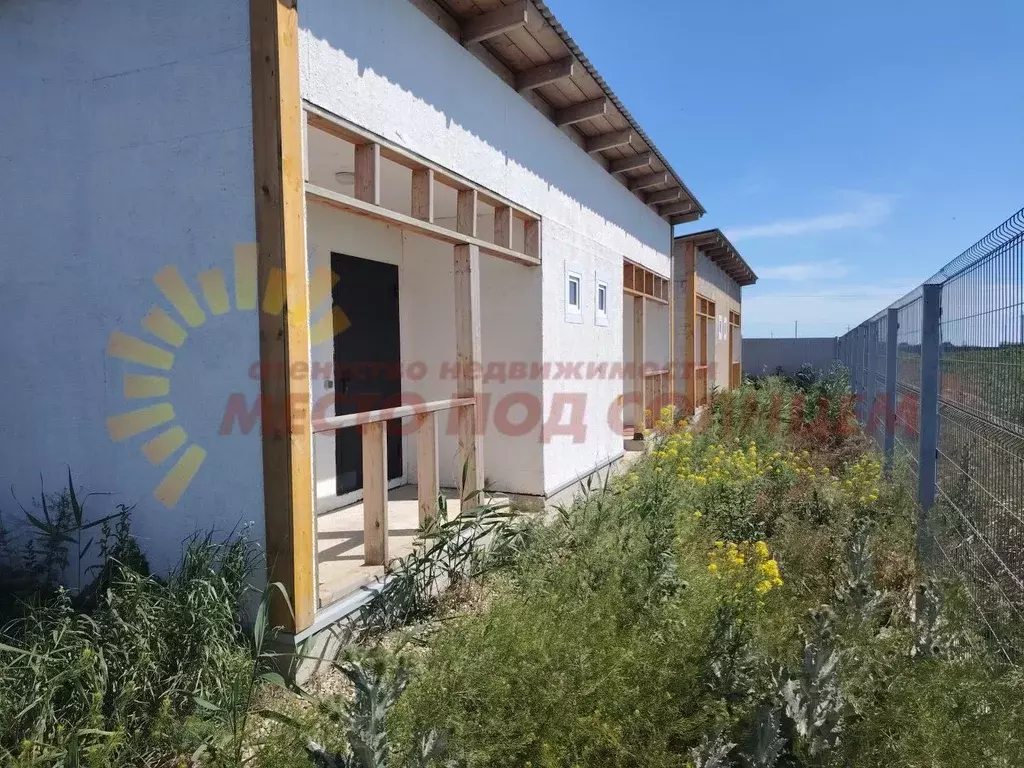 Дом в Краснодарский край, Ейский район, Должанская ст-ца Октябрьская ... - Фото 1