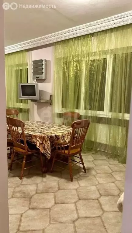 2-комнатная квартира: Ливадия, улица Батурина, 18 (114 м) - Фото 2