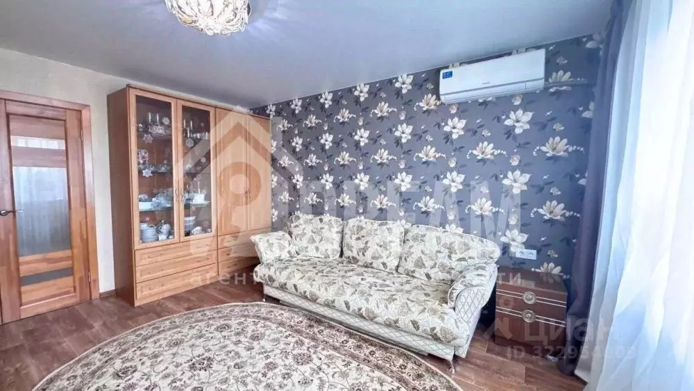 3-к кв. Волгоградская область, Волгоград ул. Маршала Еременко, 68 ... - Фото 1