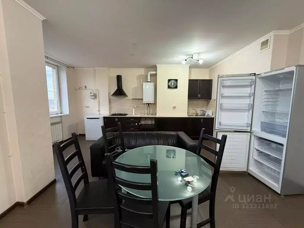 3-к кв. Ростовская область, Каменск-Шахтинский ул. Желябова (90.0 м) - Фото 1