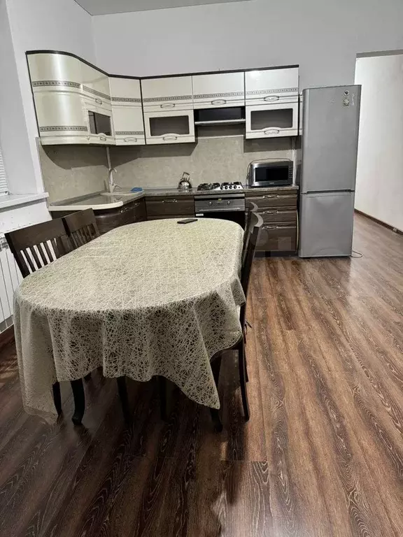 1-к. квартира, 50 м, 4/4 эт. - Фото 1