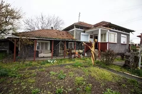 Дом с двумя спальнями в красивой деревне недалеко от Плевена, Болгария - Фото 1