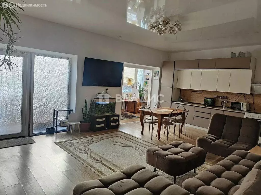 3-комнатная квартира: Ейск, улица Карла Маркса, 1 (84.7 м) - Фото 2