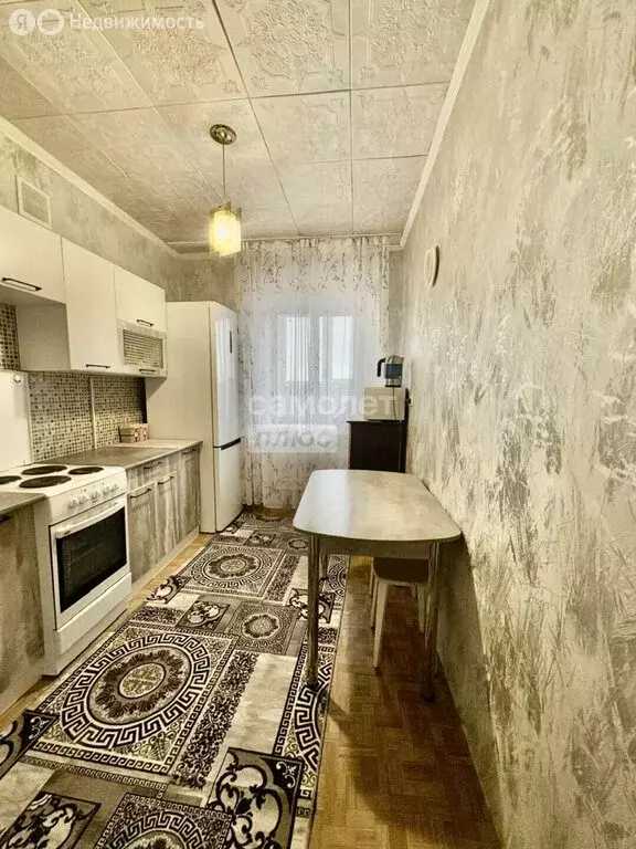 3-комнатная квартира: Бийск, улица Льнокомбинат, 17/2 (59 м) - Фото 1