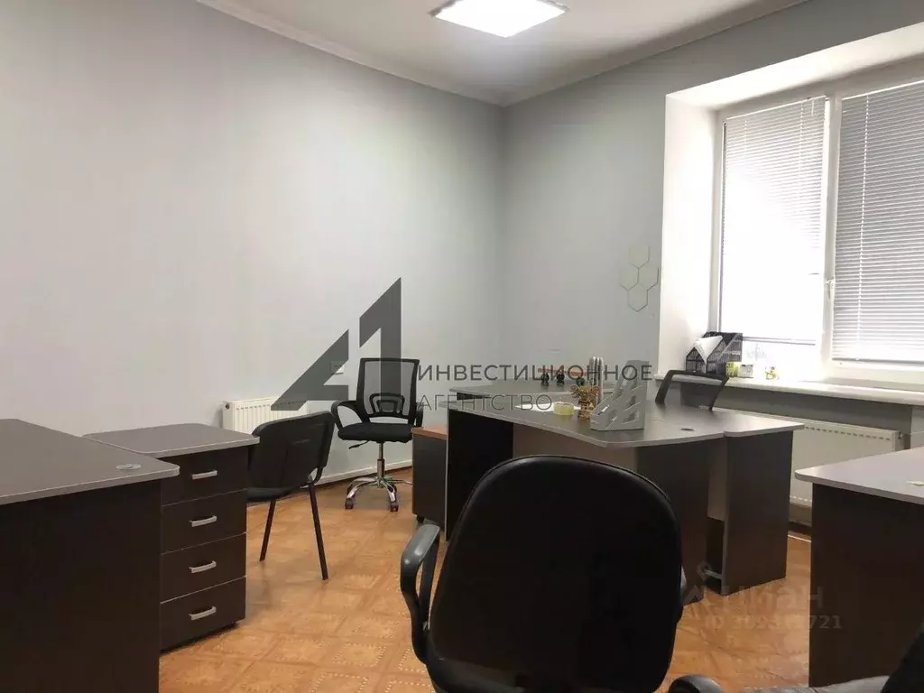 Офис в Тюменская область, Тюмень ул. Володарского, 17 (206 м) - Фото 0