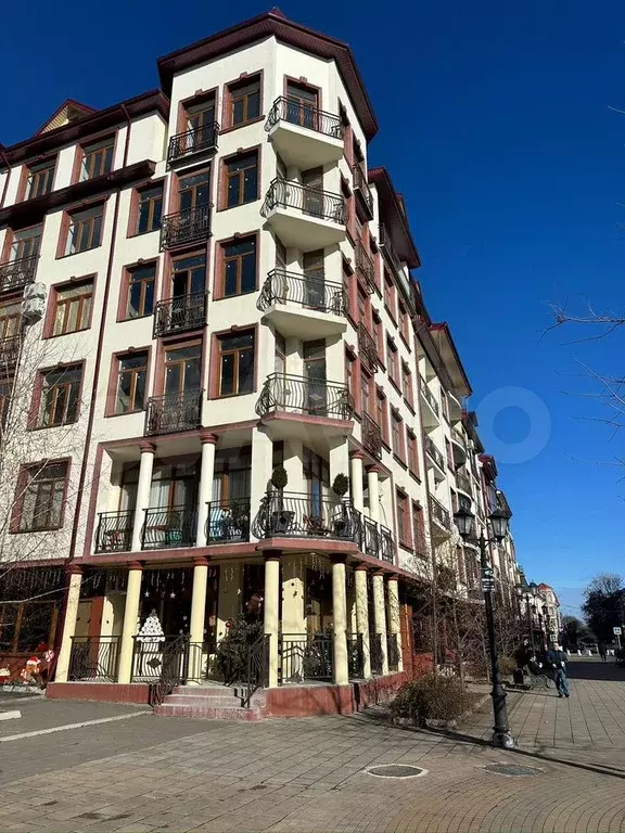 3-к. квартира, 107 м, 4/8 эт. - Фото 0