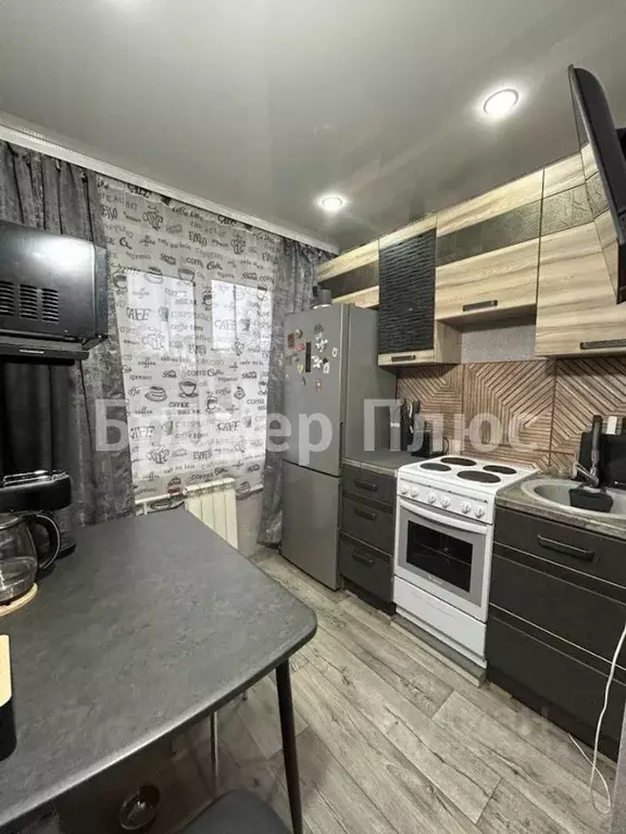 2-к кв. Хакасия, Абакан ул. Щетинкина, 42 (43.4 м) - Фото 1