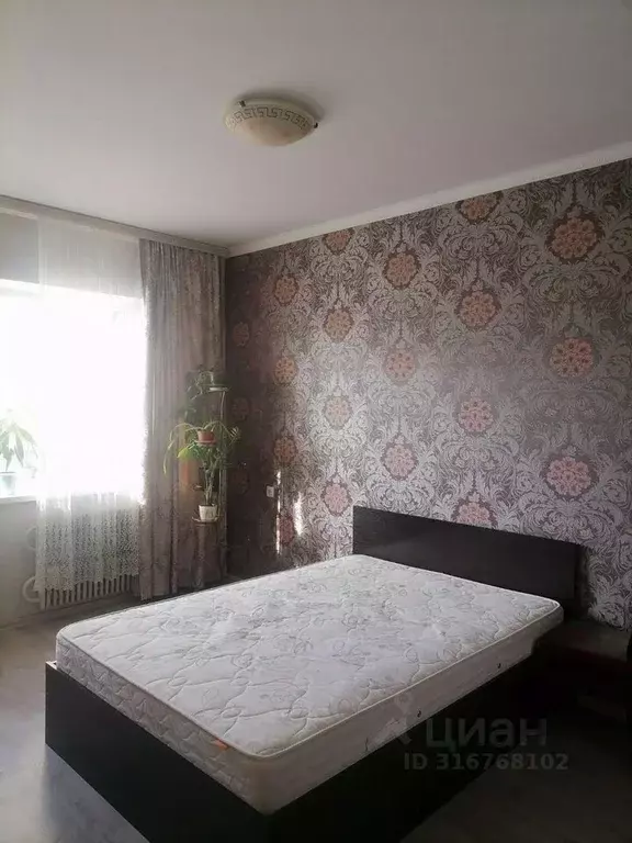 3-к кв. Белгородская область, Белгород ул. Есенина, 8 (71.0 м) - Фото 2