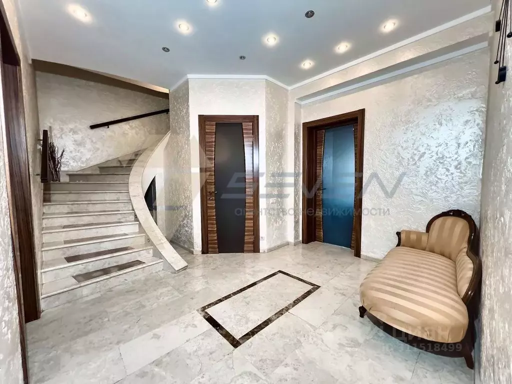 6-к кв. Севастополь ул. Адмирала Юмашева, 4Б (190.0 м) - Фото 1