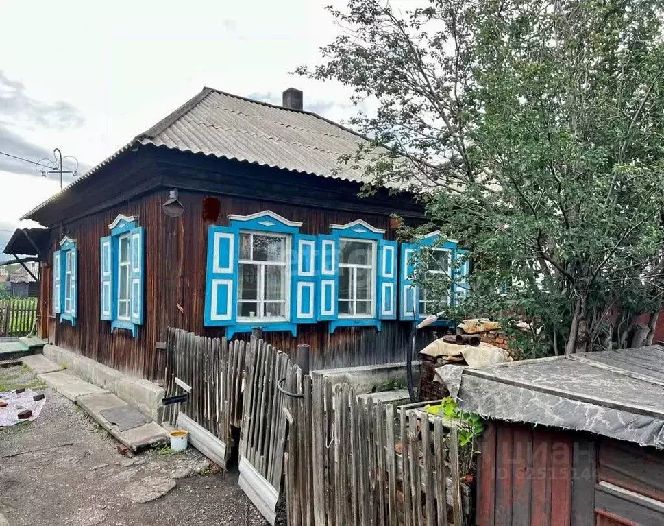 Дом в Кемеровская область, Белово Коммунистическая ул. (39 м) - Фото 0
