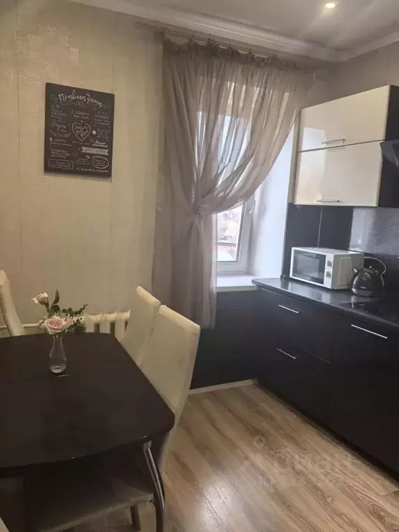 1-к кв. Тюменская область, Тюмень ул. Николая Чаплина, 125 (36.0 м) - Фото 1