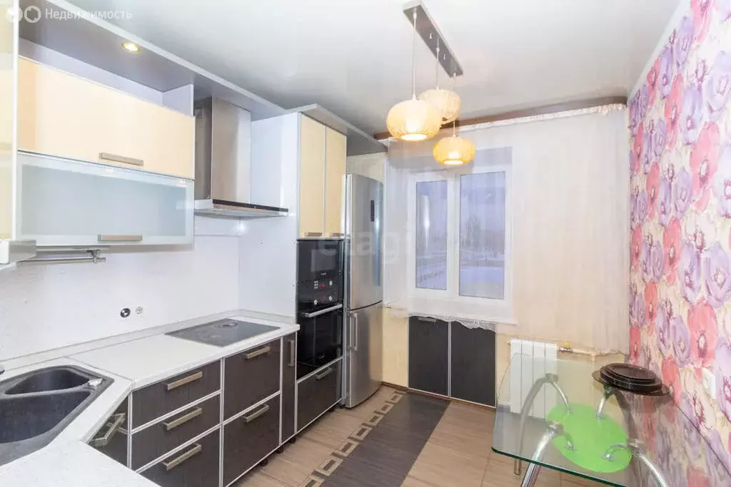 4-комнатная квартира: Тюмень, Ставропольская улица, 4 (72.6 м) - Фото 2