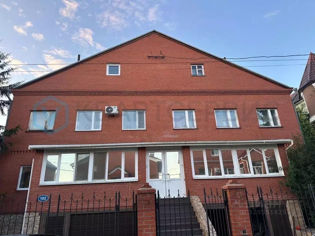 Коттедж в Омская область, Омск ул. Правый Берег Иртыша (611 м) - Фото 0