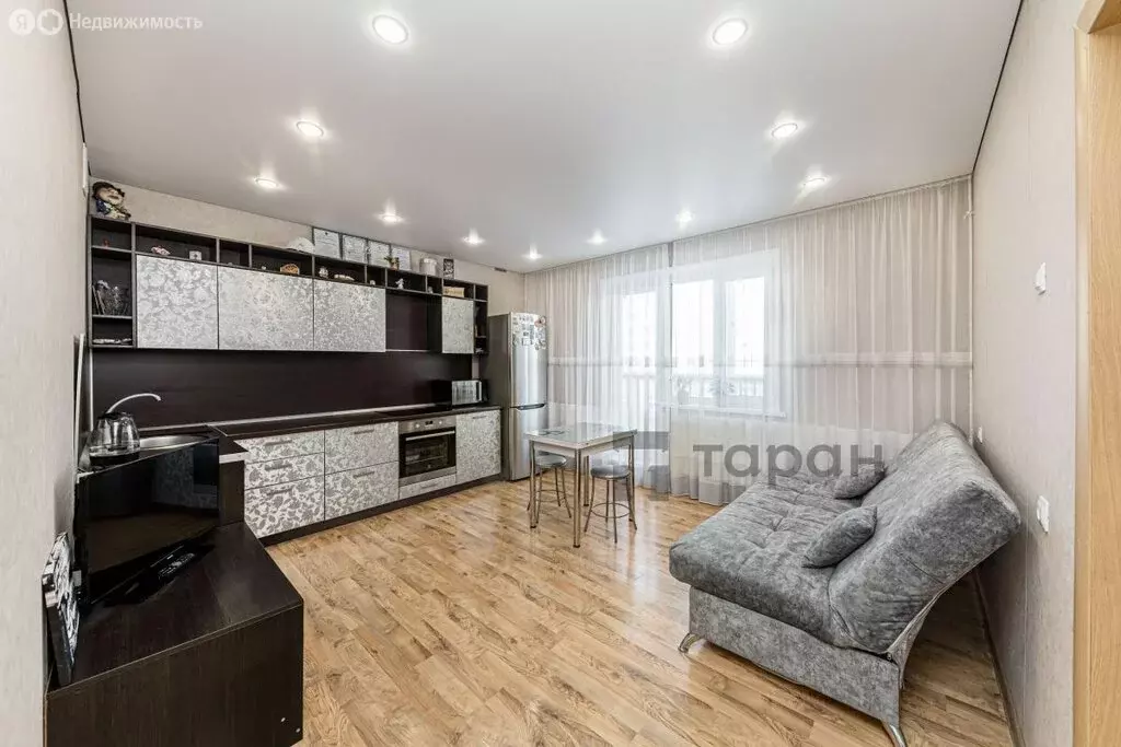 1-комнатная квартира: Челябинск, улица Скульптора Головницкого, 10 ... - Фото 1