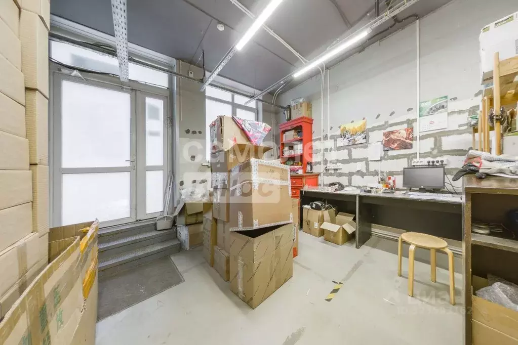 Помещение свободного назначения в Свердловская область, Екатеринбург ... - Фото 0