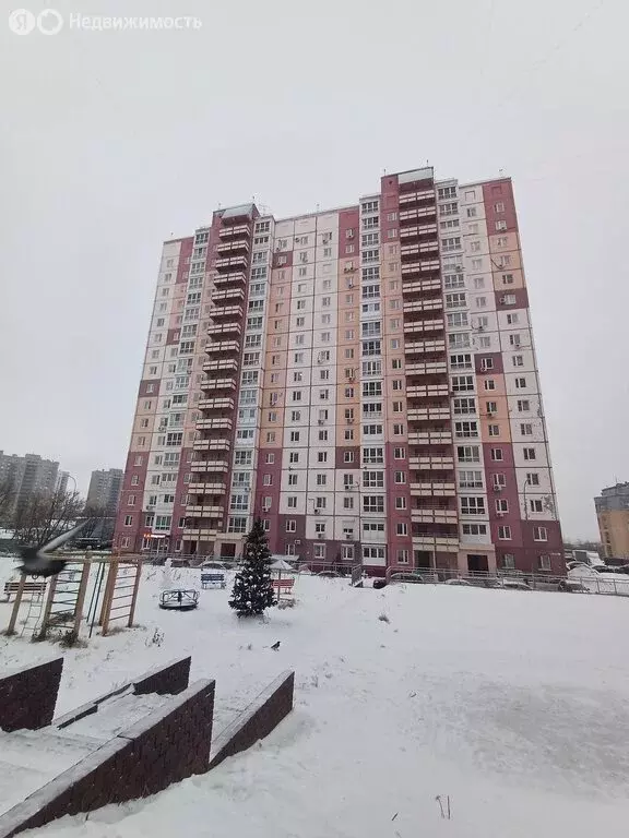 3-комнатная квартира: Нижний Новгород, улица Родионова, 43 (76 м) - Фото 1