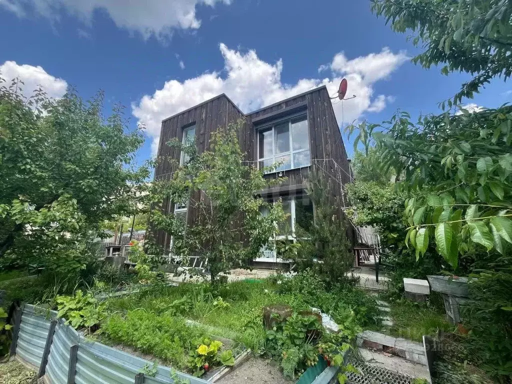 Дом в Саратовская область, Саратов ул. Имени П.И. Чайковского, 31 (142 ... - Фото 1