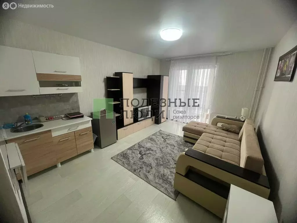 Квартира-студия: Зеленодольск, проспект Строителей, 6 (28 м) - Фото 1