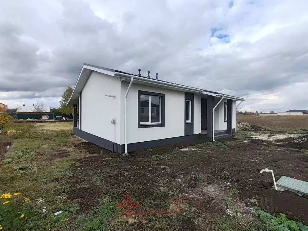 Дом в Белгородская область, Белгородский район, Хохловское с/пос, с. ... - Фото 1