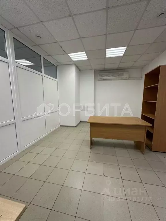 Помещение свободного назначения в Тюменская область, Тюмень Микрорайон ... - Фото 1