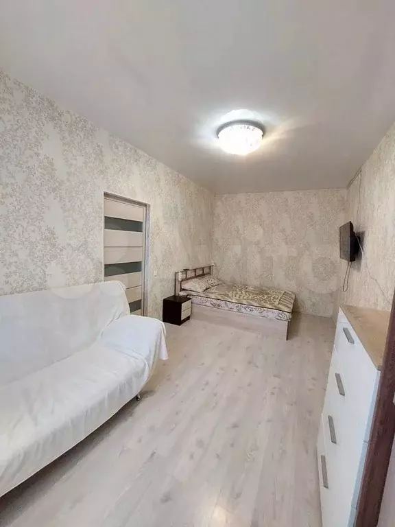 1-к. квартира, 38 м, 6/8 эт. - Фото 1