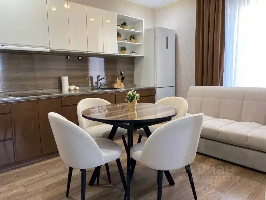 2-к кв. Волгоградская область, Волгоград ул. Пархоменко, 2 (50.0 м) - Фото 1