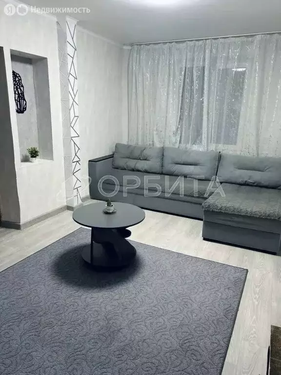 3-комнатная квартира: Тюмень, улица Республики, 223 (77.9 м) - Фото 1
