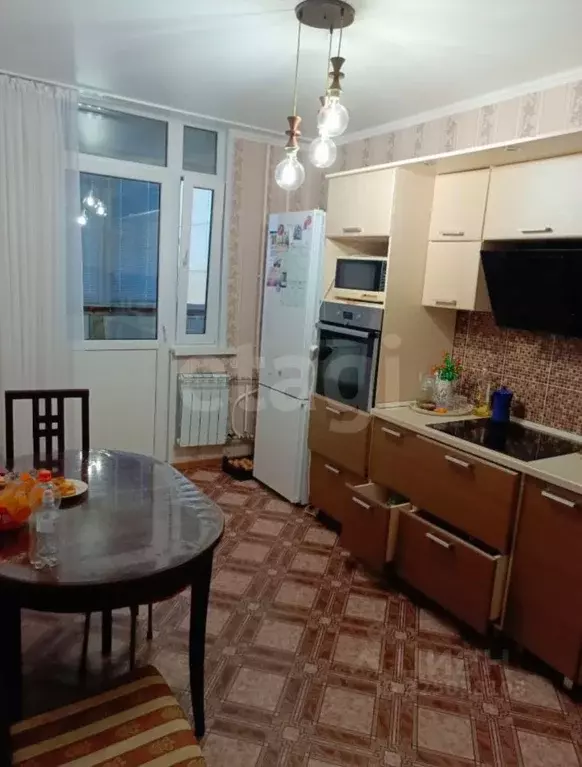 2-к кв. Оренбургская область, Оренбург просп. Гагарина, 21/8 (60.0 м) - Фото 1