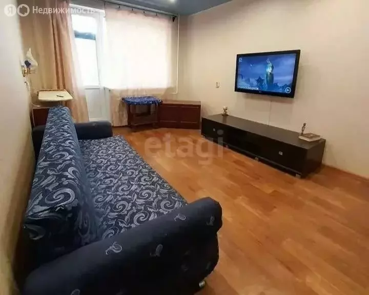 1-комнатная квартира: Киров, микрорайон Юго-Западный, улица Космонавта ... - Фото 1