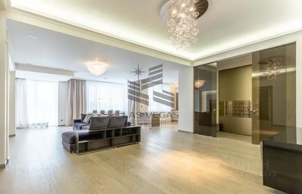 5-к кв. Татарстан, Казань ул. Толстого, 14А (200.0 м) - Фото 1