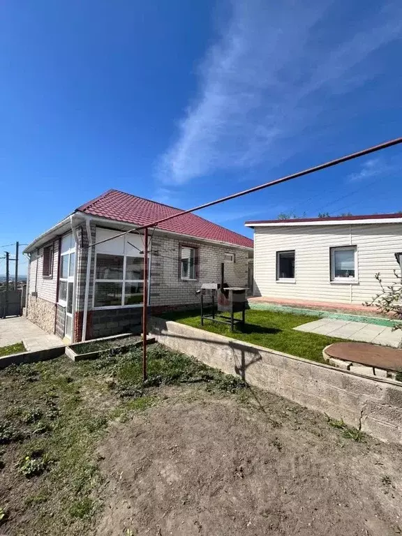 Дом в Саратовская область, Саратов ул. 2-я Силикатная, 90 (89 м) - Фото 0