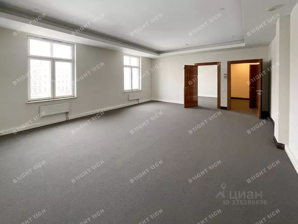 Офис в Санкт-Петербург Невский просп., 68а (341 м) - Фото 1