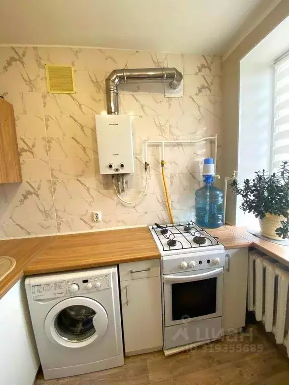2-к кв. Крым, Евпатория просп. Ленина, 40 (40.0 м) - Фото 0