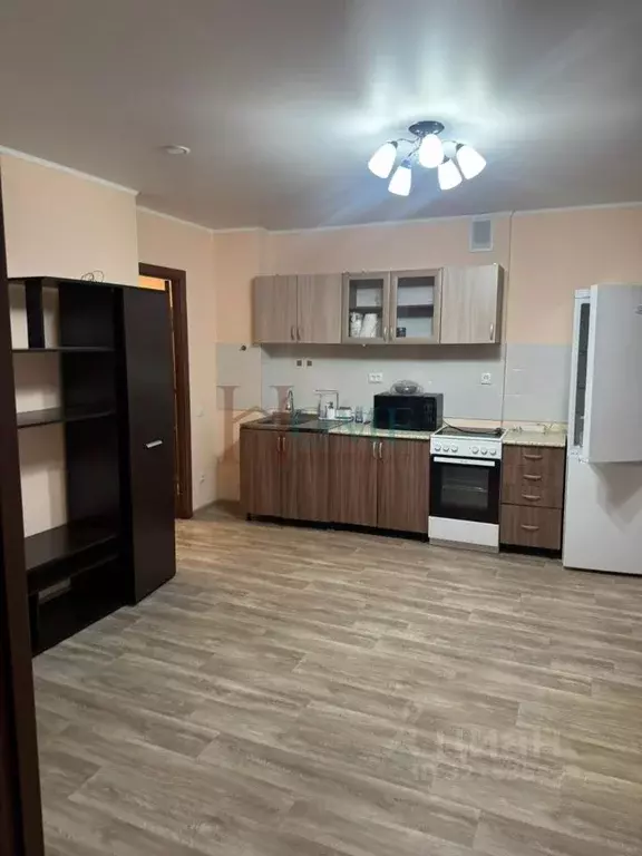 3-к кв. Новосибирская область, Новосибирск ул. Ясный Берег, 8 (63.0 м) - Фото 0