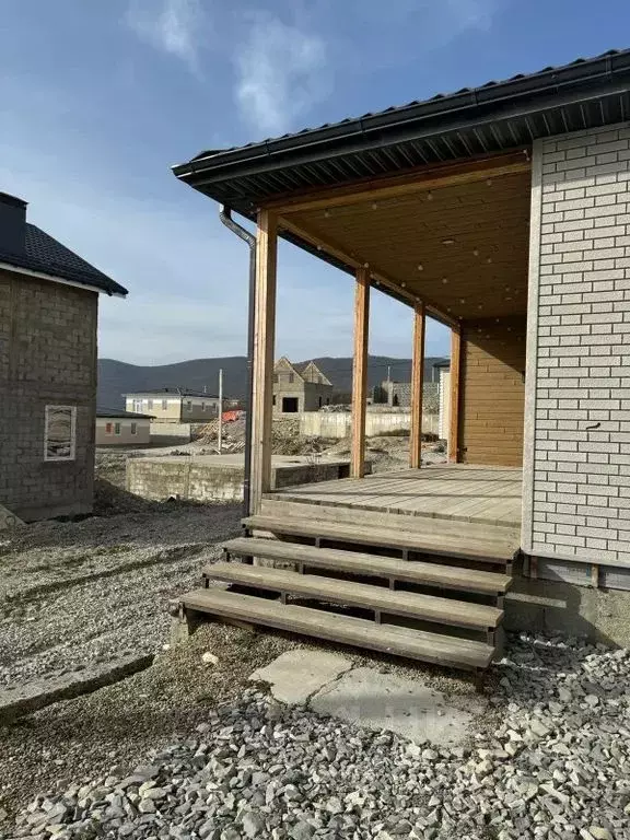 Дом в Краснодарский край, Новороссийск городской округ, с. Мысхако ул. ... - Фото 1