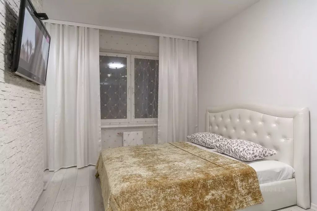 1-к кв. Татарстан, Казань ул. Рауиса Гареева, 111к1 (36.0 м) - Фото 1