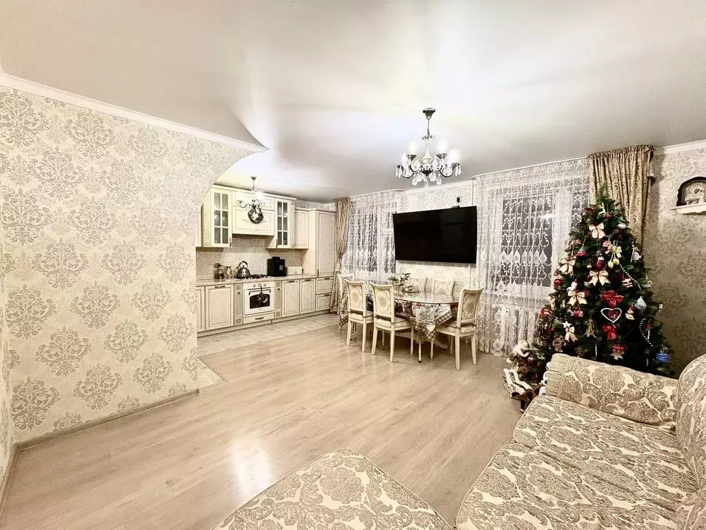 3-к кв. Татарстан, Нижнекамск ул. Рифката Гайнуллина, 20 (76.8 м) - Фото 1