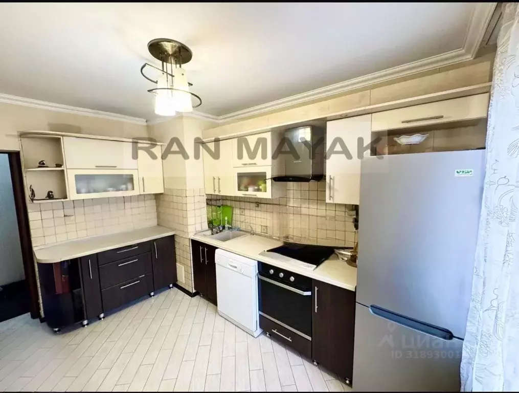 3-к кв. Адыгея, Майкоп ул. 12 Марта, 150К1 (64.5 м) - Фото 1