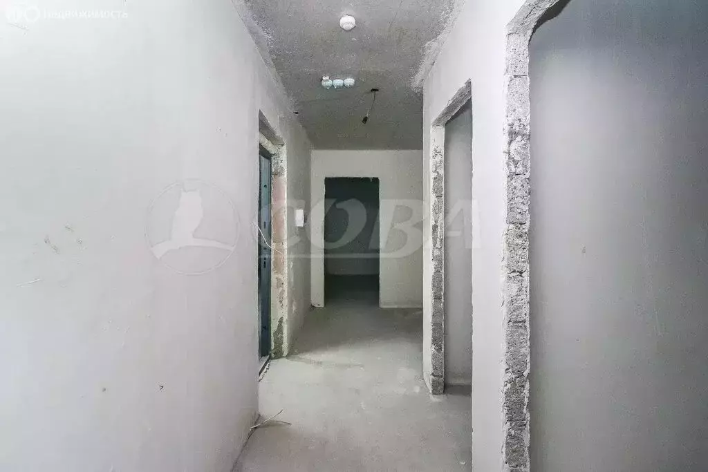 2-комнатная квартира: Тюмень, улица Новосёлов, 107к2 (43 м) - Фото 0