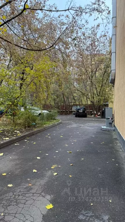 Гараж в Москва Татарская ул., 14 (12 м) - Фото 2