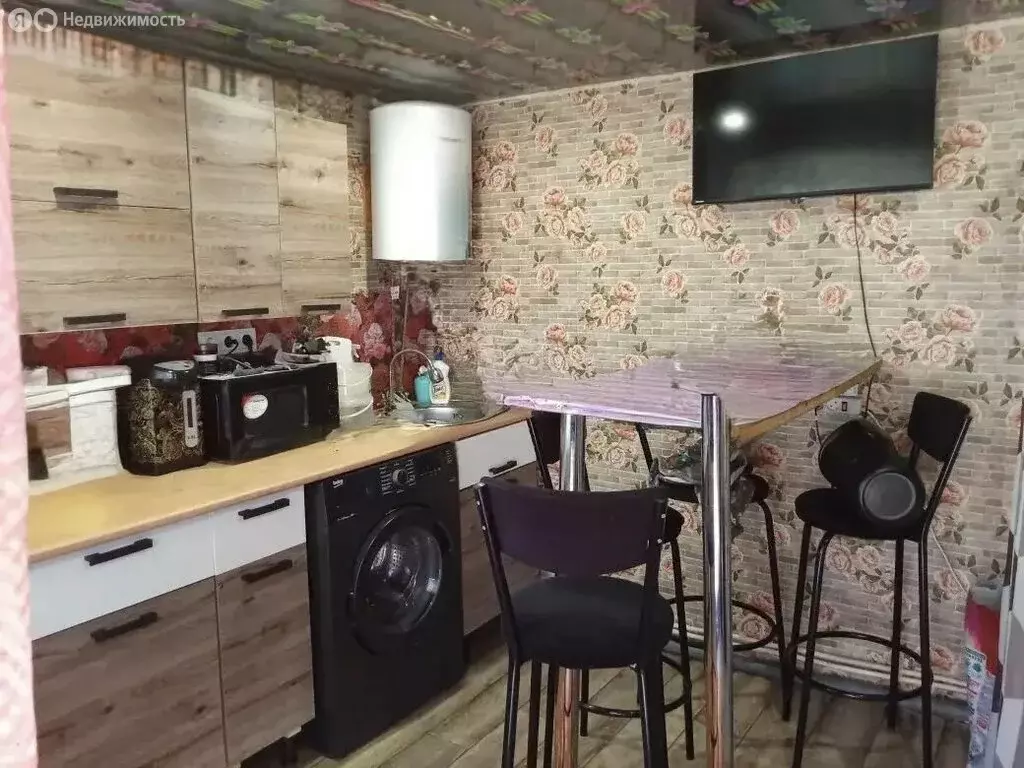 Дом в посёлок Щербиновский, улица Мира (30 м) - Фото 1