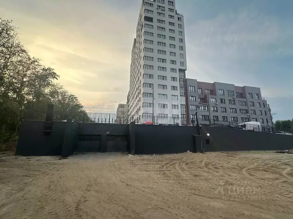 Гараж в Тюменская область, Тюмень ул. Виктора Тимофеева, 10 (14 м) - Фото 1