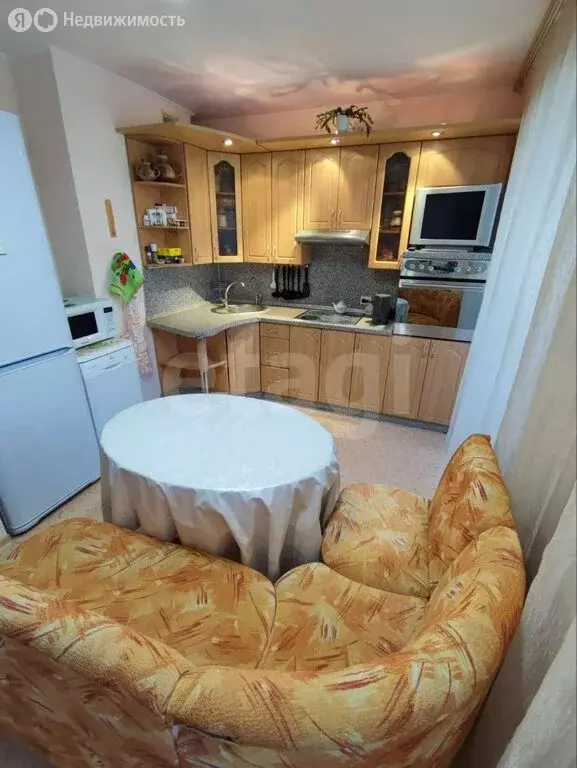 2-комнатная квартира: Тюмень, улица Домостроителей, 16А (47.8 м) - Фото 2