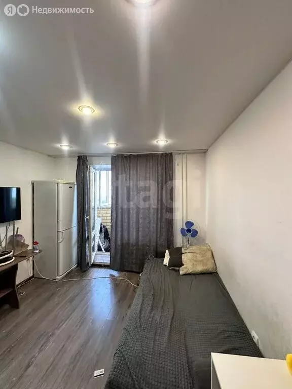 Квартира-студия: Тобольск, 15-й микрорайон, 37 (20 м) - Фото 1