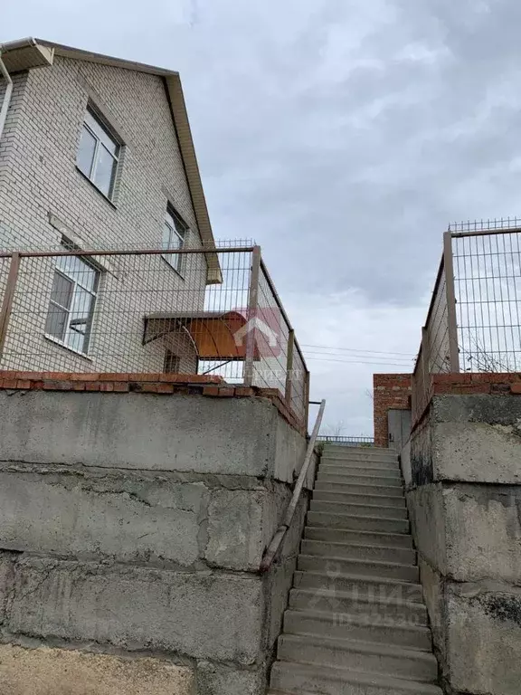 Дом в Саратовская область, Энгельсский район, Красноярское ... - Фото 2